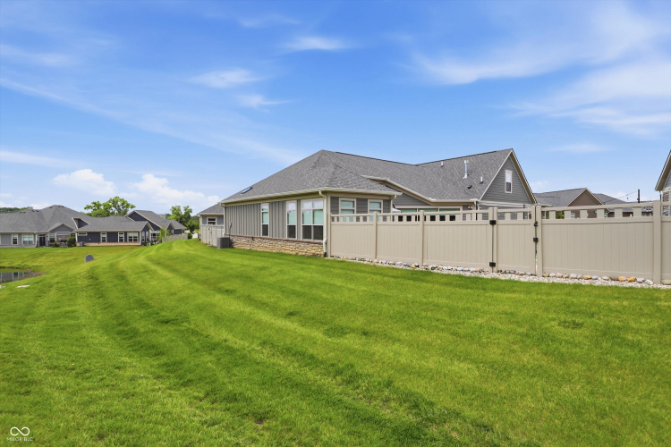 Listing Image 69