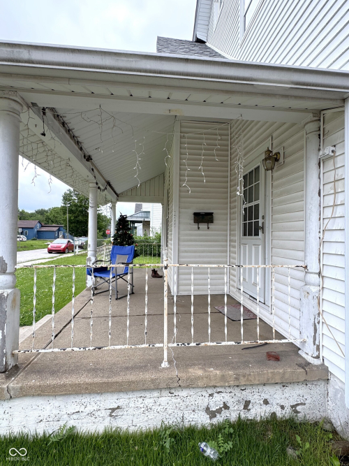 Listing Image 3