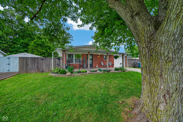 Listing Image 6