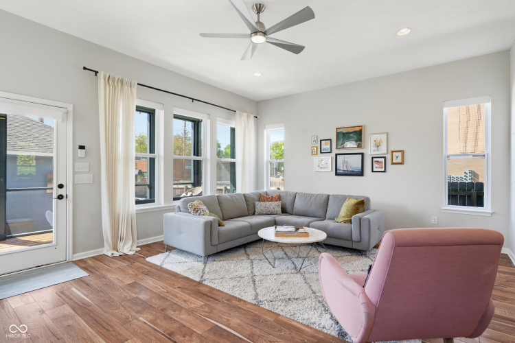 Listing Image 13