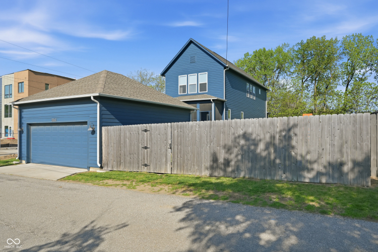 Listing Image 44