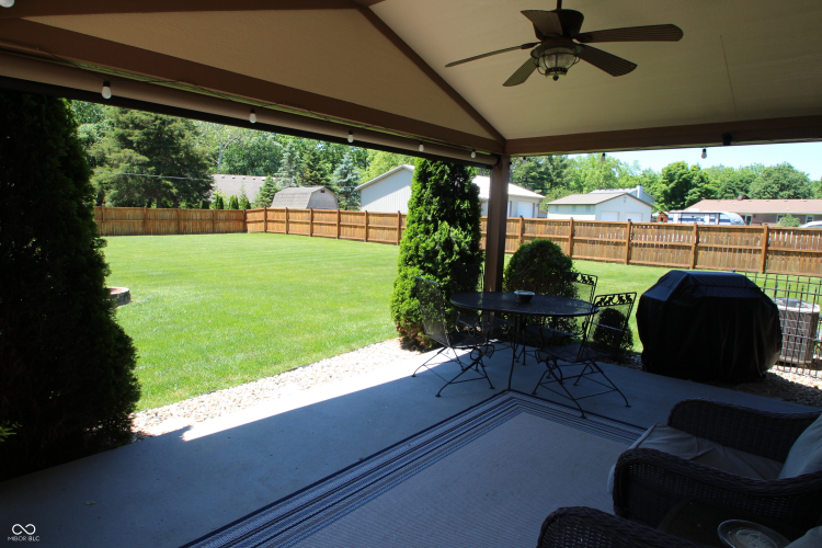 Listing Image 5