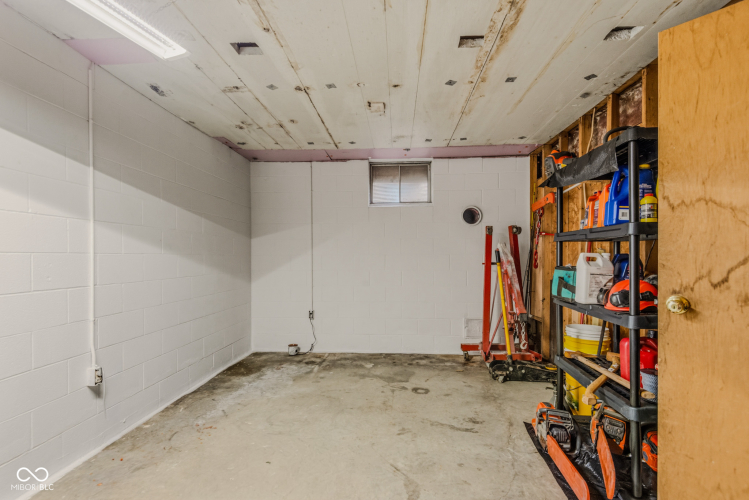 Listing Image 55