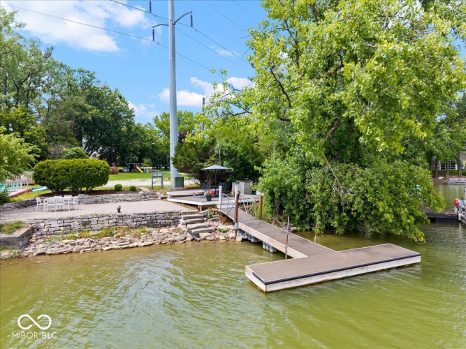 Listing Image 52