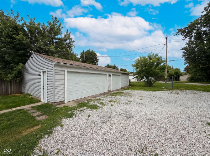 Listing Image 23