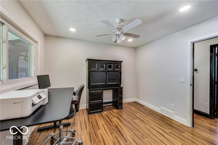Listing Image 22