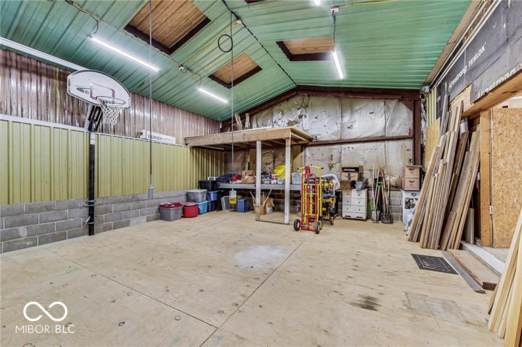 Listing Image 32