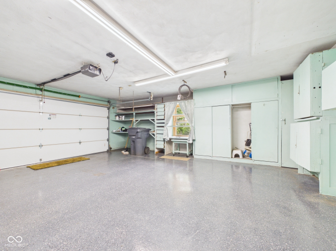 Listing Image 28