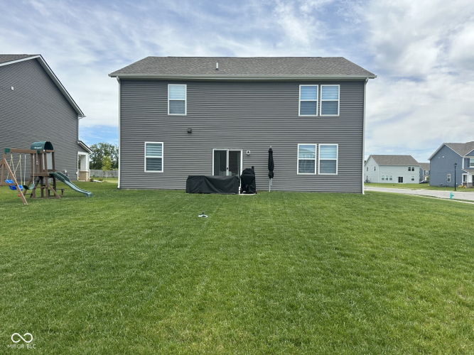 Listing Image 40
