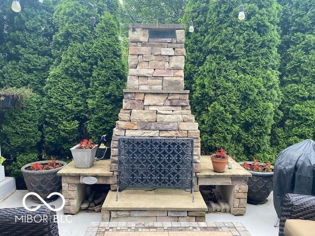 Listing Image 5
