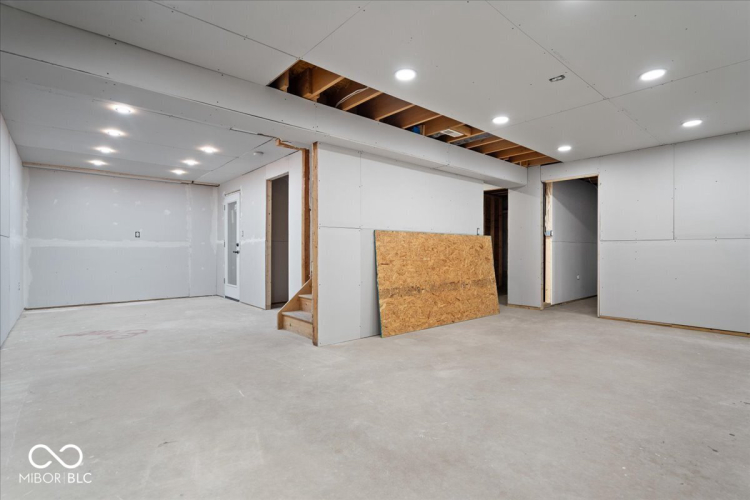 Listing Image 29