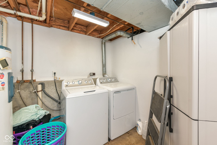 Listing Image 16