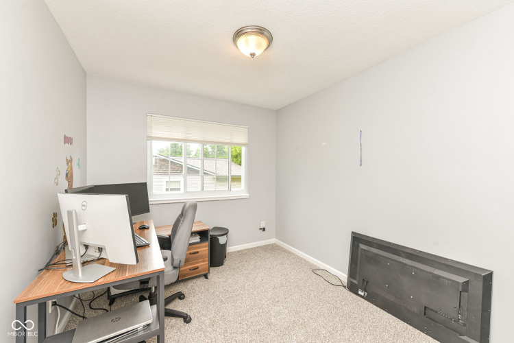 Listing Image 24