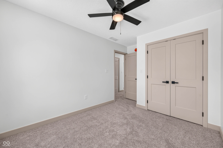 Listing Image 53