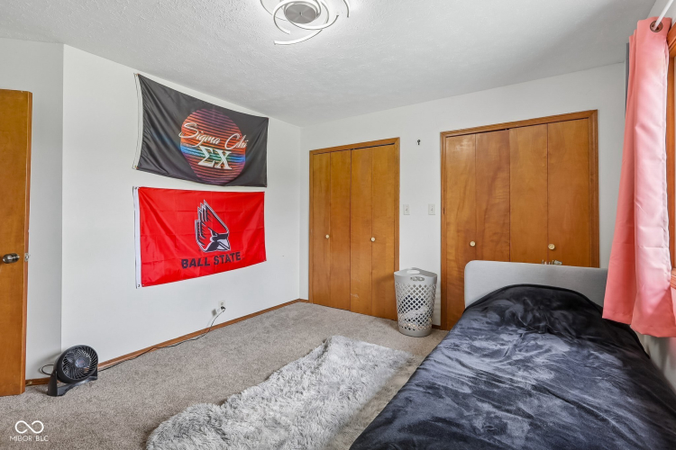 Listing Image 50