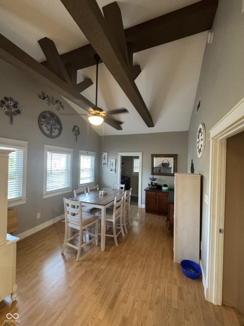Listing Image 16
