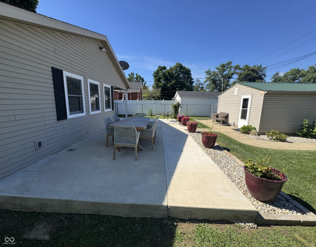Listing Image 24