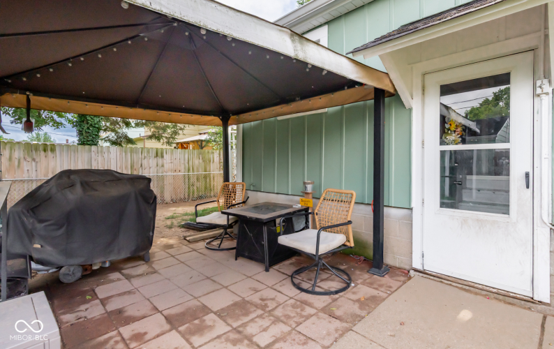 Listing Image 15