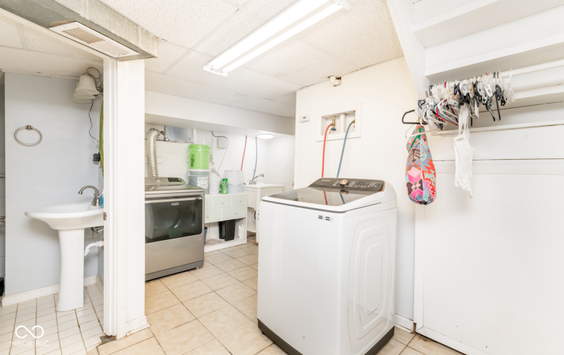 Listing Image 65
