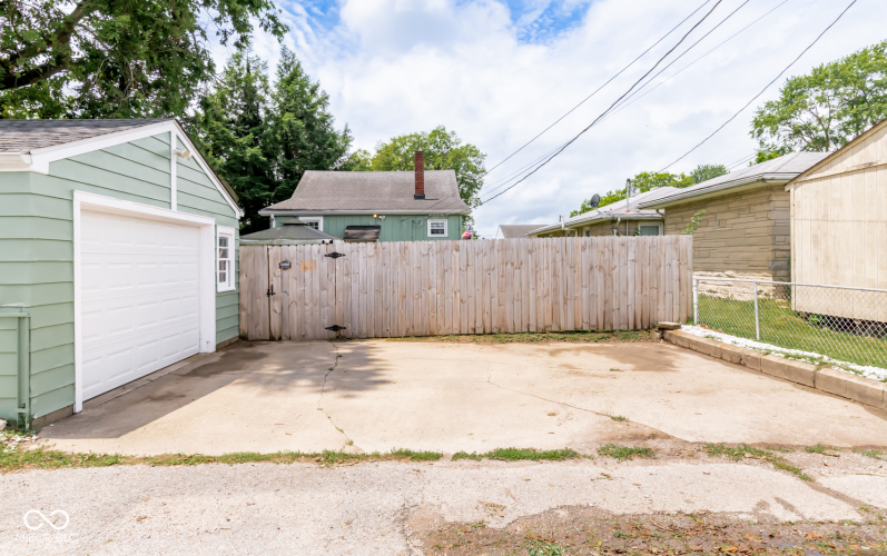 Listing Image 77