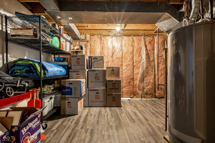 Listing Image 54