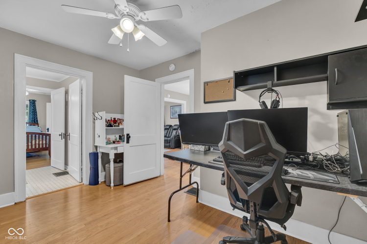 Listing Image 21