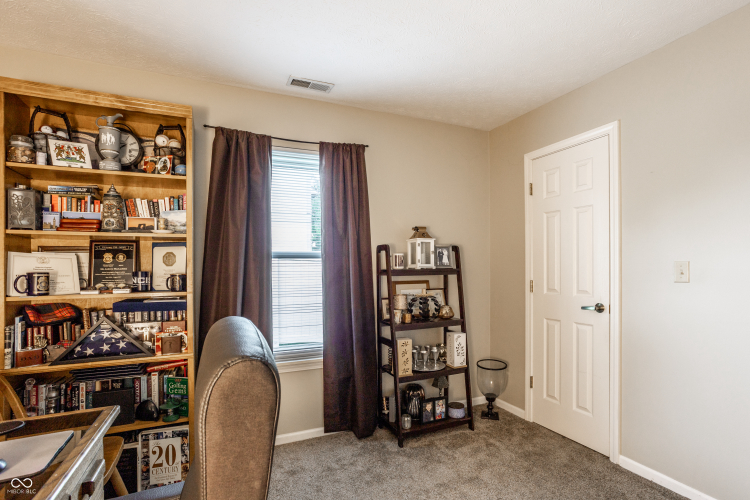 Listing Image 25