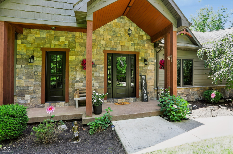 Listing Image 5