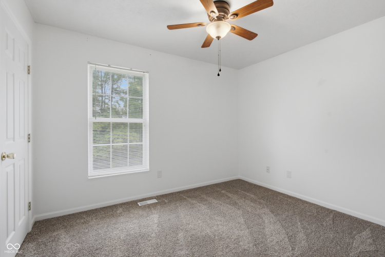 Listing Image 28
