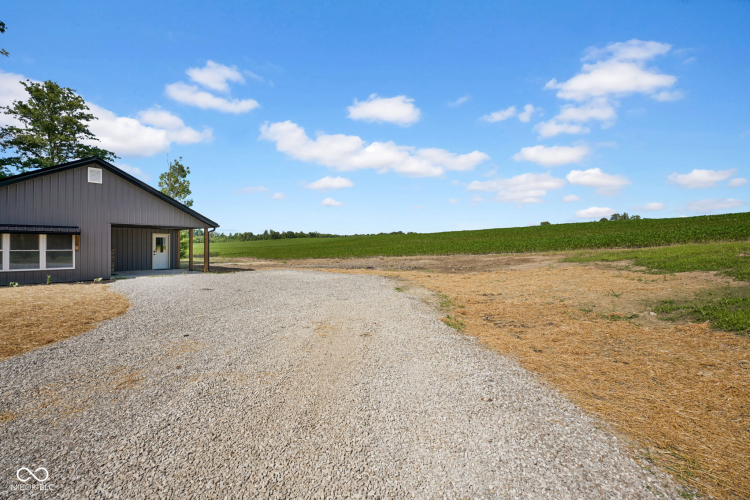 Listing Image 41