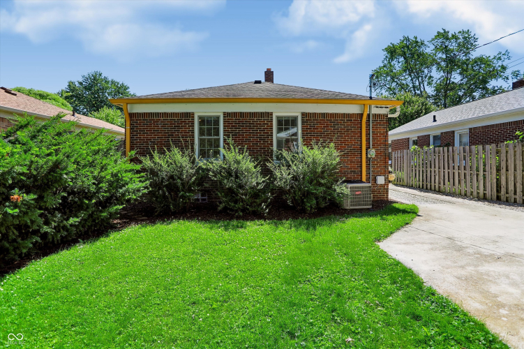 Listing Image 50