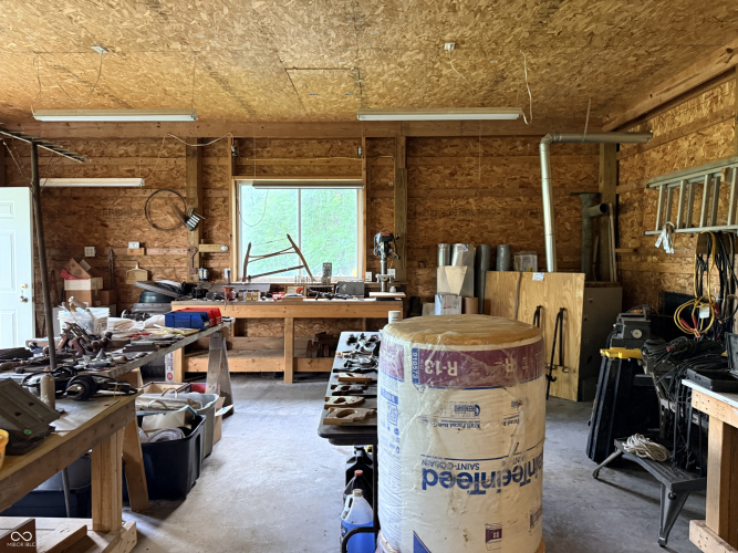 Listing Image 43