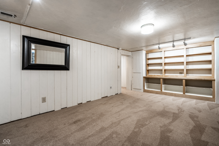 Listing Image 37