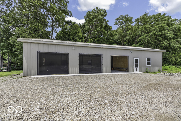 Listing Image 32