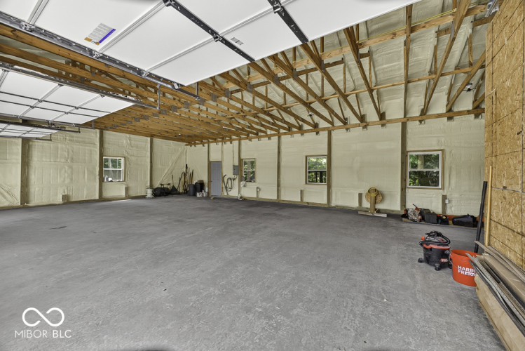 Listing Image 43