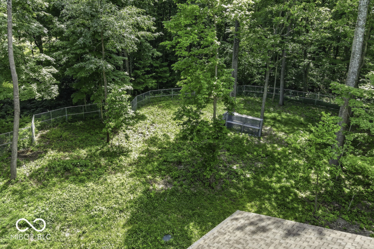 Listing Image 58