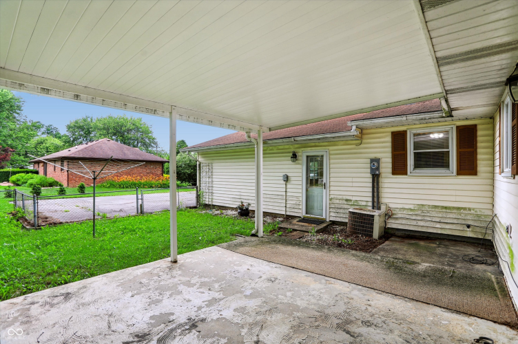 Listing Image 19