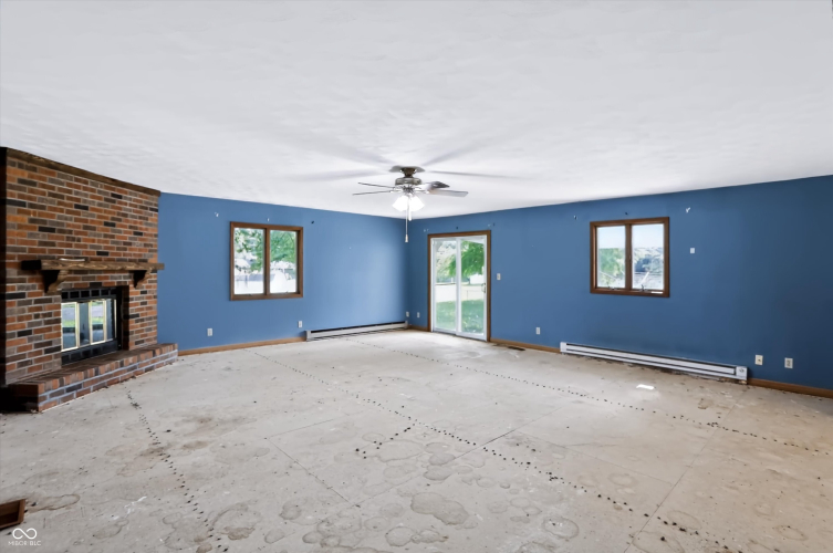 Listing Image 64