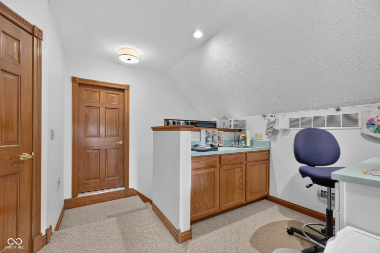 Listing Image 37