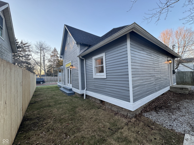 Listing Image 42