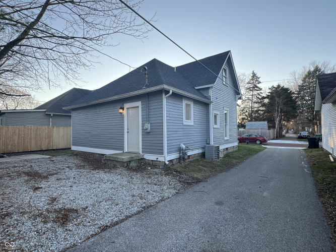 Listing Image 43