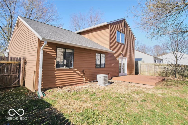 Listing Image 12