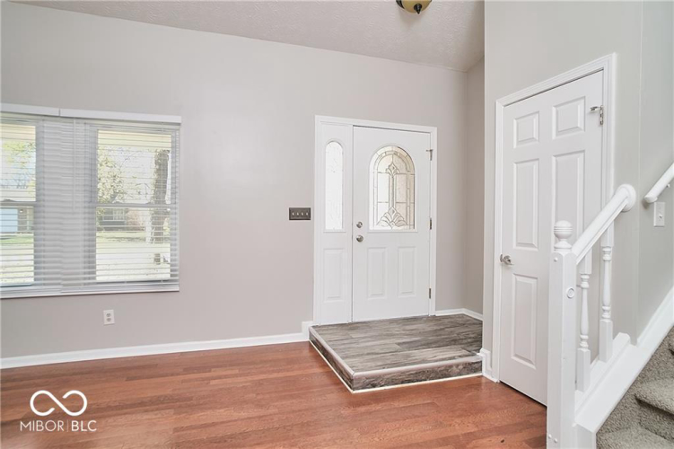 Listing Image 22