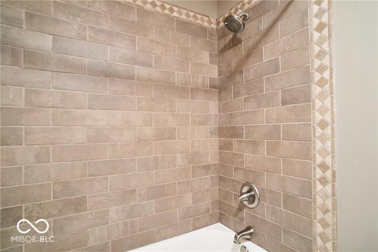 Listing Image 45