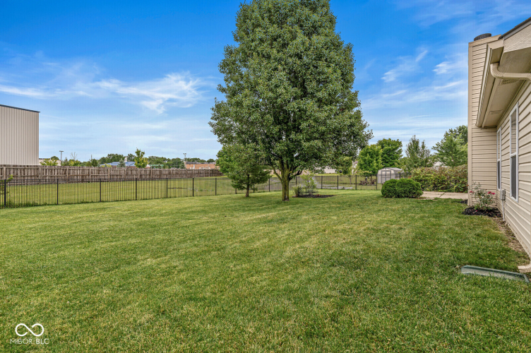Listing Image 22