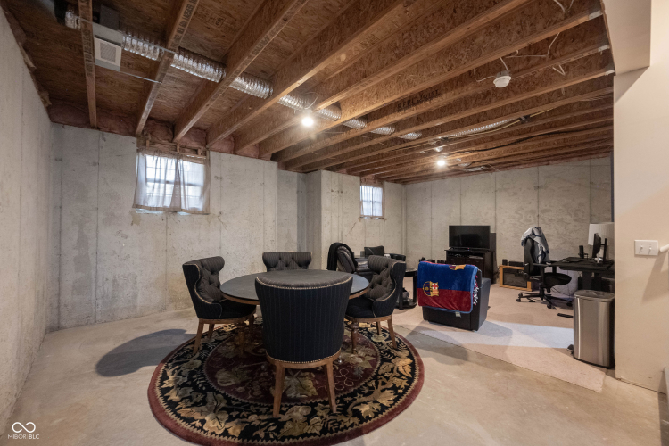 Listing Image 49