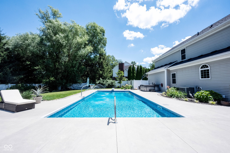 Listing Image 54