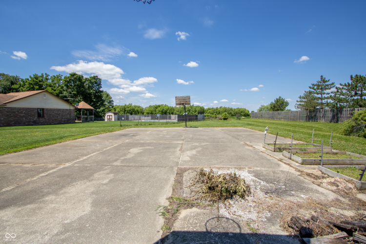 Listing Image 37