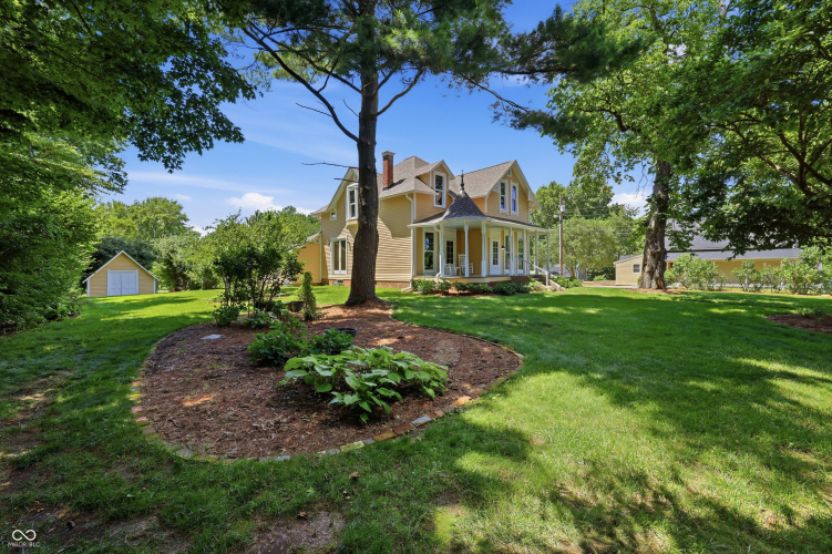 Listing Image 8
