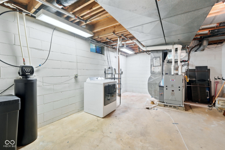 Listing Image 52